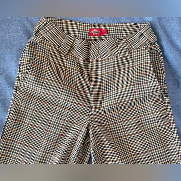Dickies black, brown, cream coloured plaid pants - Picture 4 of 5
